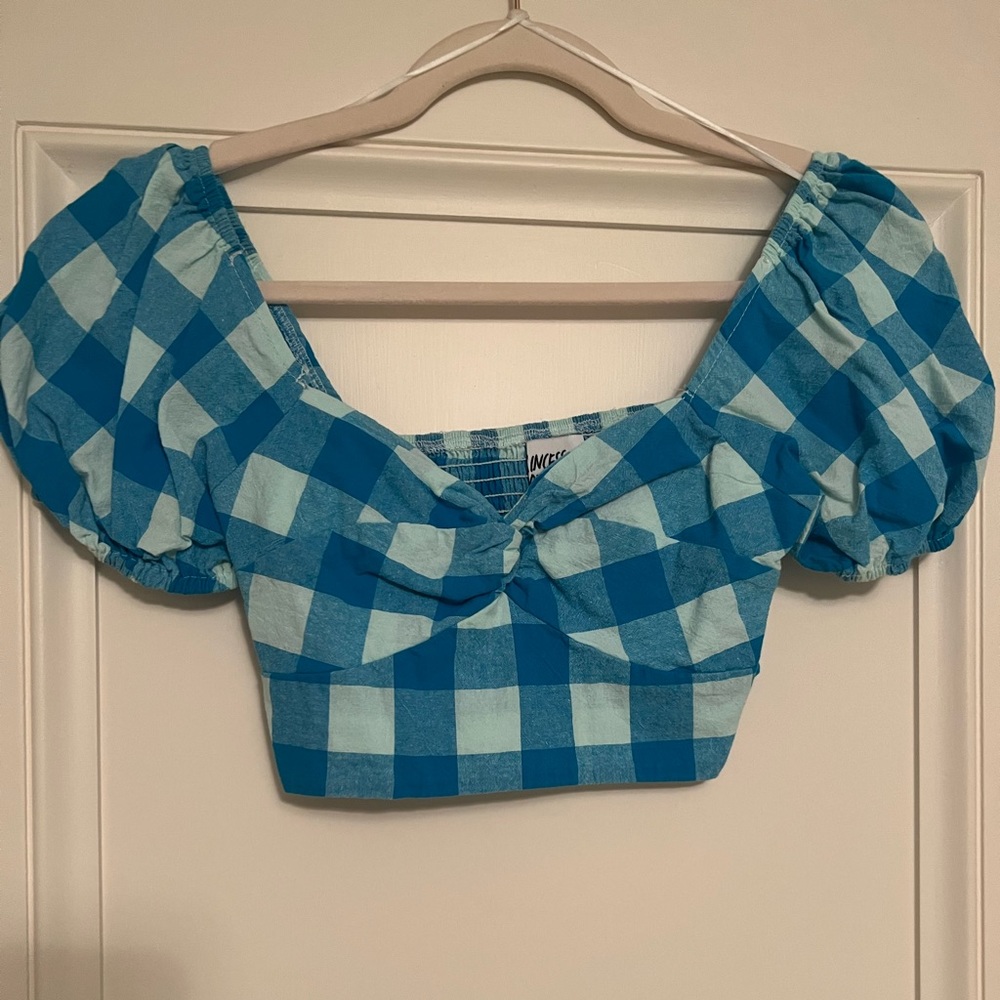 Princess Polly blue and white top